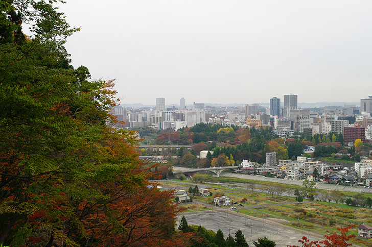 仙台城跡から見た仙台市内のフリー写真素材