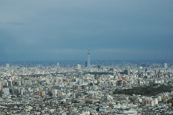 東京の街並み（池袋サンシャイン60）のフリー写真素材