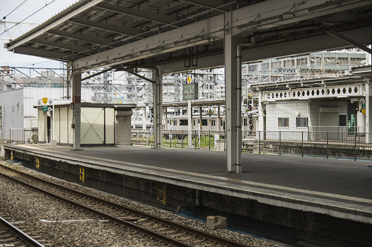 JR博多駅ホームのフリー写真素材