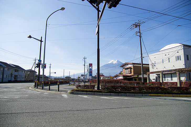 富士吉田市から見える富士山のフリー写真素材