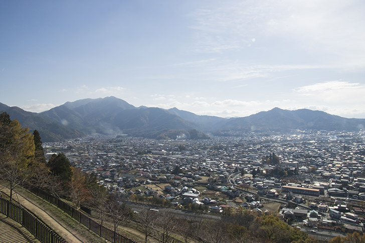 新倉山浅間公園から見た富士吉田市のフリー写真素材