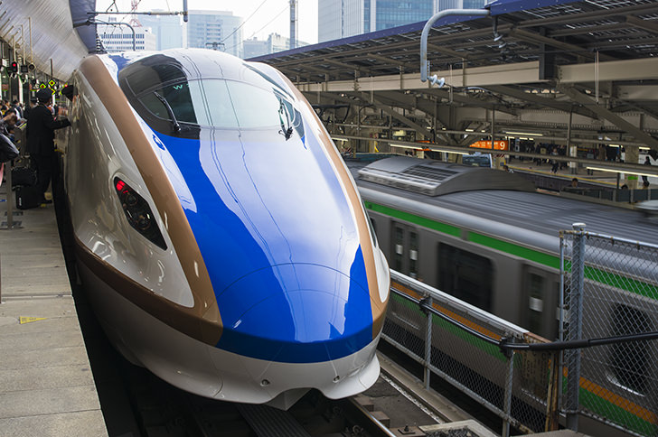 北陸新幹線E7系「かがやき」のフリー写真素材