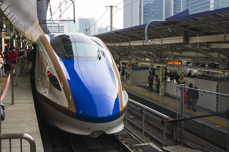 北陸新幹線E7系「かがやき」のフリー写真素材