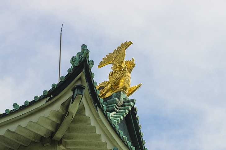 名古屋城の金の鯱の商用利用可能なフリー写真素材