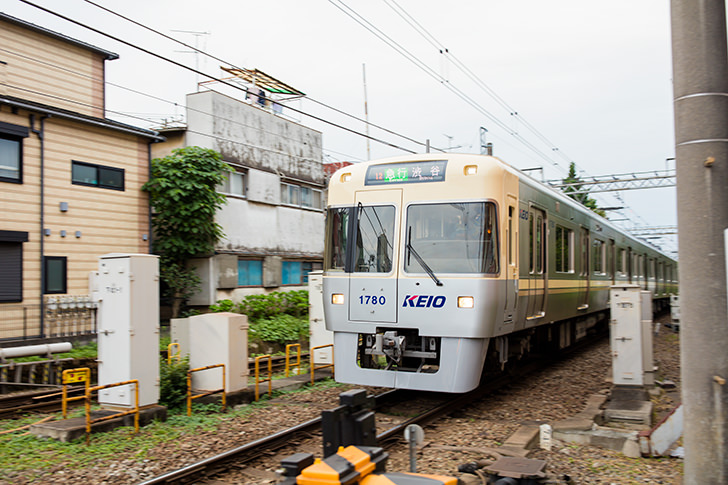 京王井の頭線1000系電車のフリー写真素材