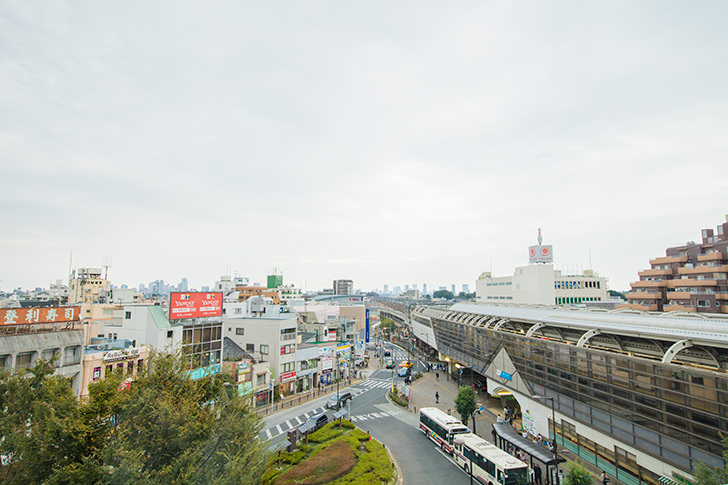 経堂駅前のフリー写真素材