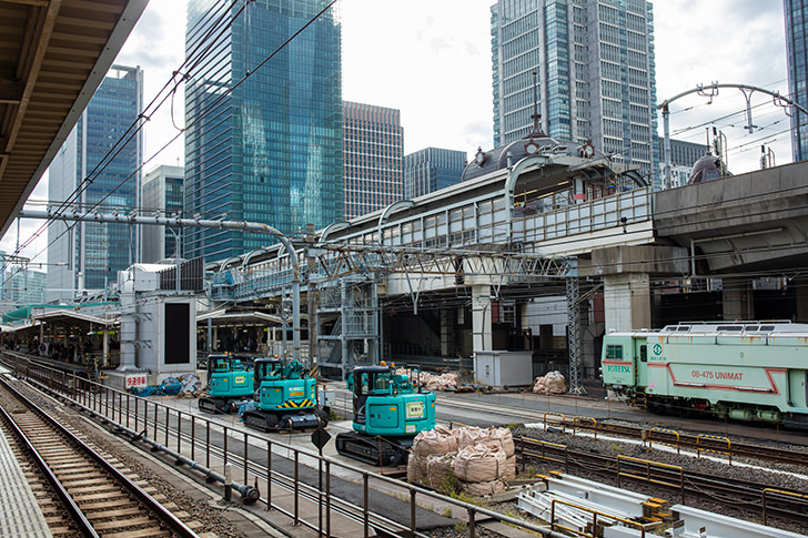 東京駅ホームの商用利用可フリー写真素材5879 フォトック