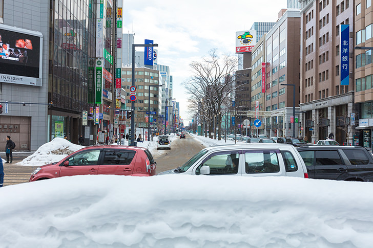 冬の札幌駅前のフリー写真素材
