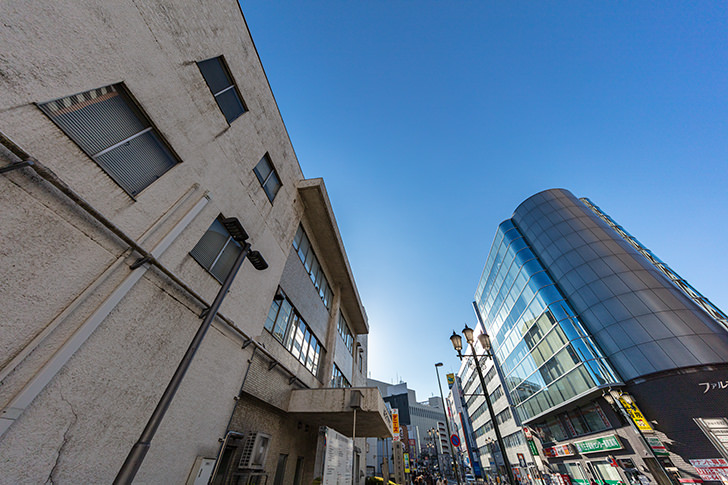 八王子駅周辺 東放射線アイロードの商用利用可能なフリー写真素材