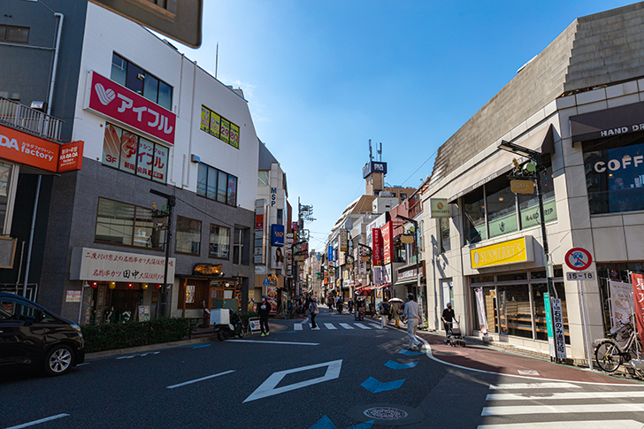 石神井公園駅周辺 商店街の商用利用可能なフリー写真素材