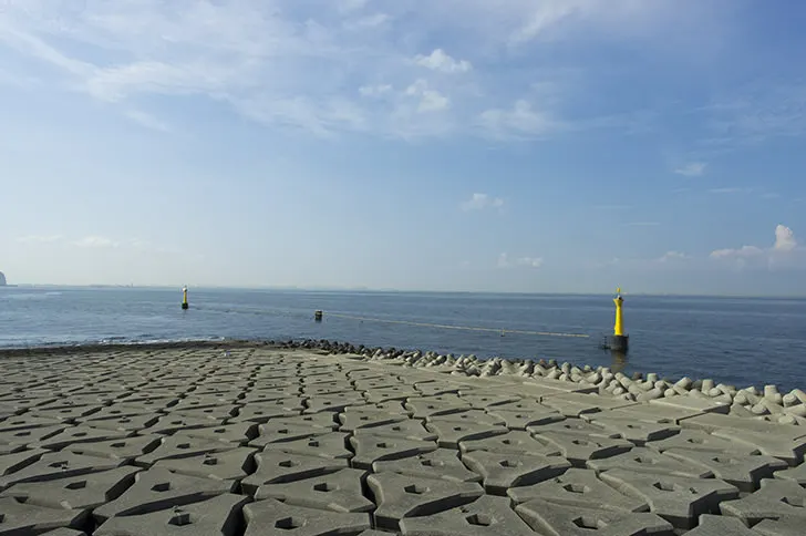 海ほたるから見える東京湾のフリー写真素材