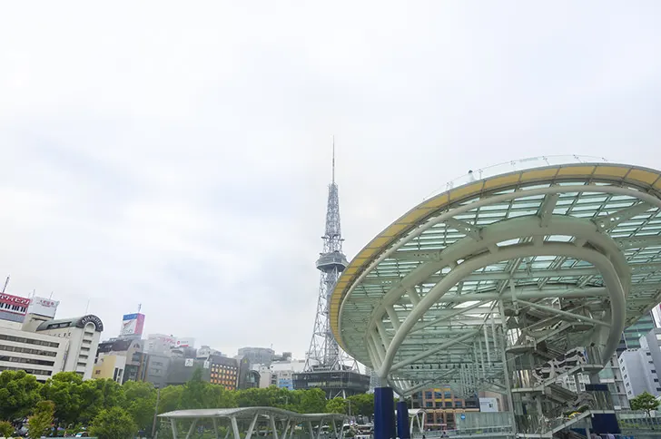 オアシス21と名古屋テレビ塔のフリー写真素材