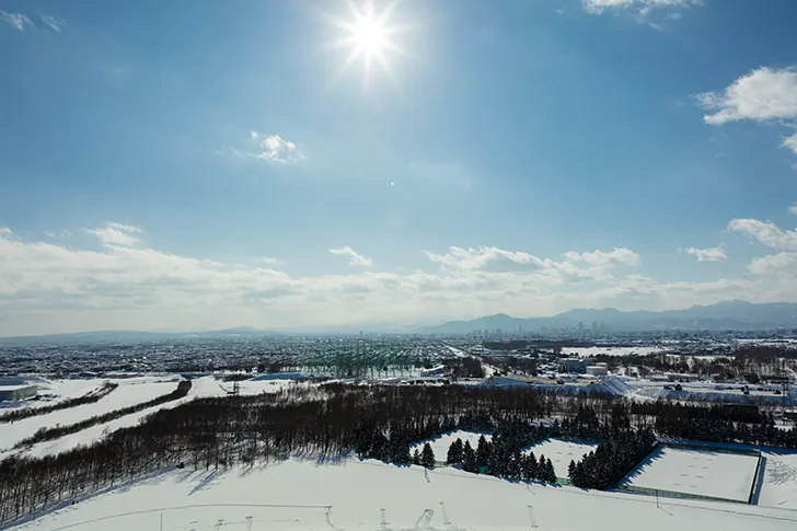 モエレ山から見える景色のフリー写真素材