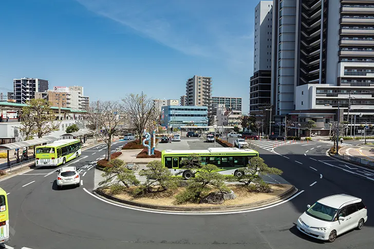 東川口駅南口前のフリー写真素材