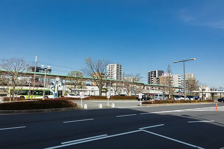 東川口駅南口前のフリー写真素材