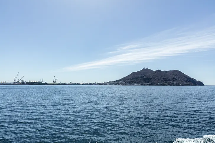 津軽海峡（函館山）のフリー写真素材