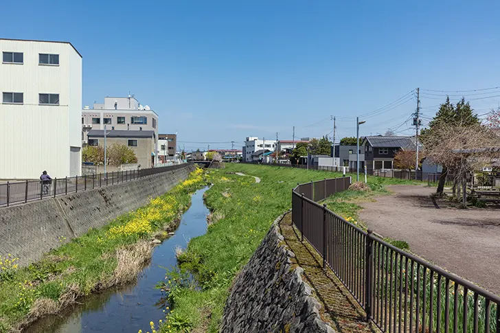 弘前 土淵川のフリー写真素材