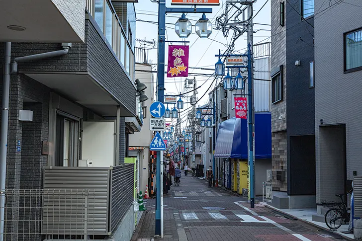 雑色商店街のフリー写真素材