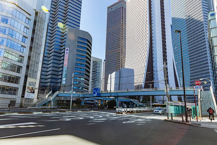 Free Shinjuku New City Pedestrian Bridge Photo Material