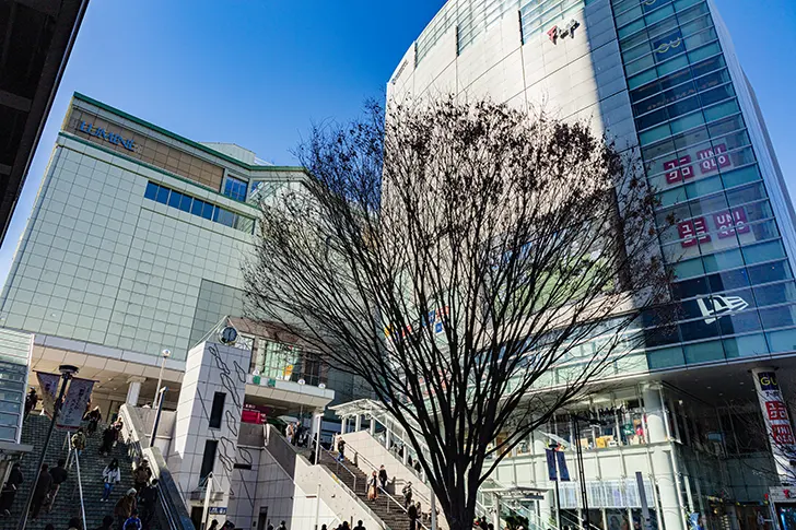 Free Shinjuku Station Southeast Exit Photo Material