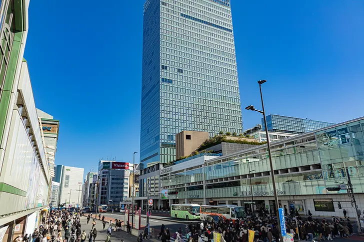 Free Shinjuku Station South Exit Area Photo Material