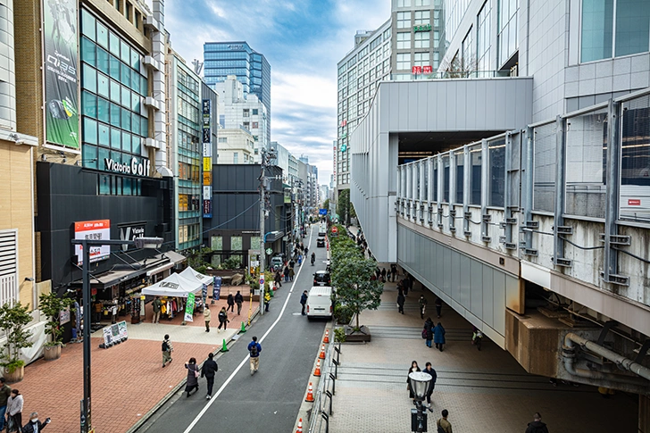 Free Shinjuku Miraina Tower Exit Area Photo Material