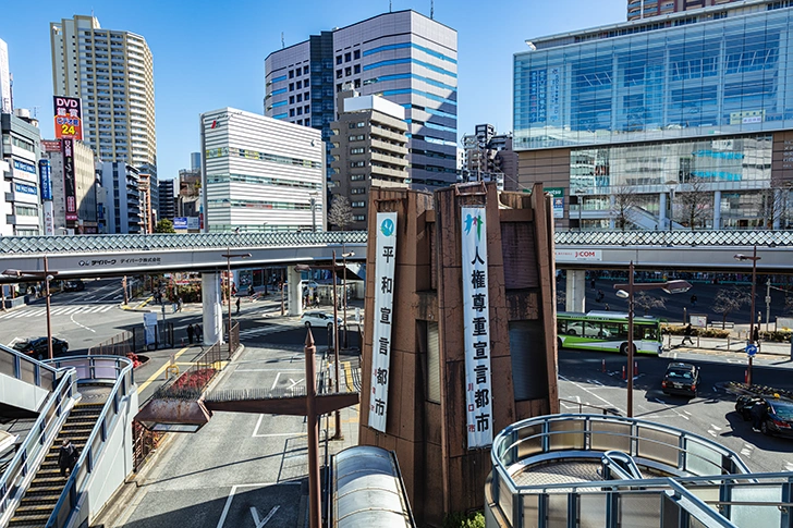 川口駅東口のフリー写真素材