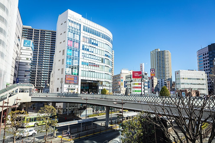 川口駅東口周辺のフリー写真素材