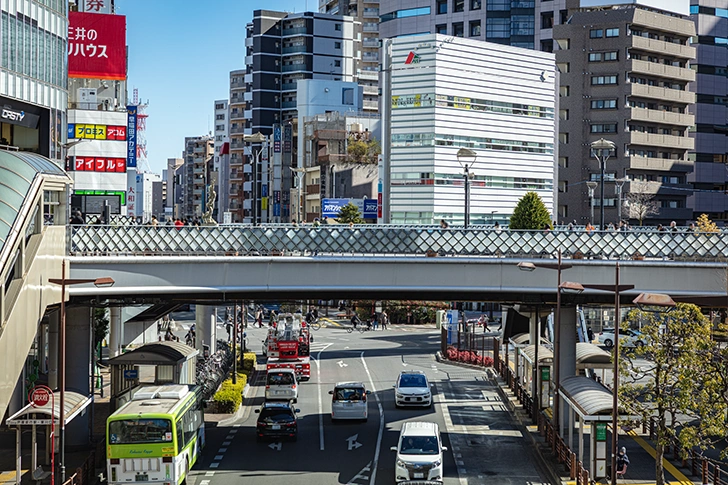 川口駅東口周辺のフリー写真素材