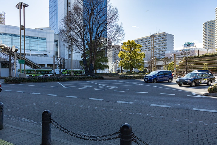 川口駅西口前のフリー写真素材