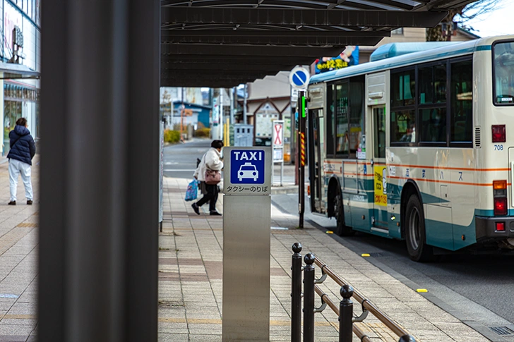 飯能駅南口 タクシー乗り場のフリー写真素材