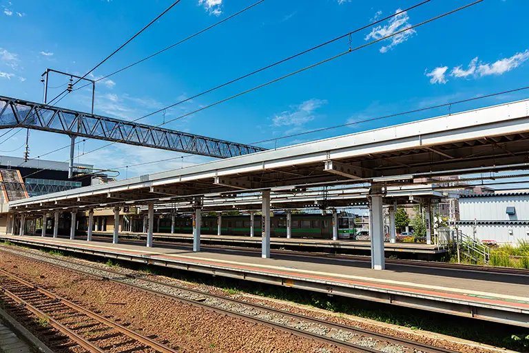 JR白石駅ホームのフリー写真素材