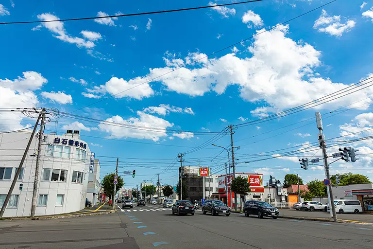 白石中央 国道12号のフリー写真素材