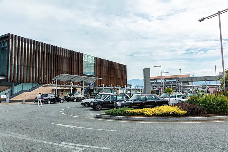 石和温泉駅のフリー写真素材