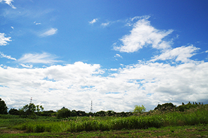 青空と雲のフリー写真素材