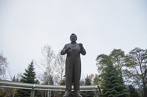 バーンスタイン像のフリー写真素材