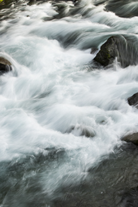 川の流れのフリー写真素材