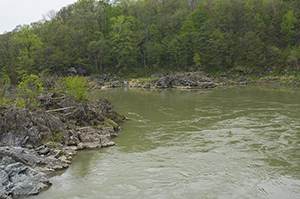 神居古潭から見える石狩川のフリー写真素材