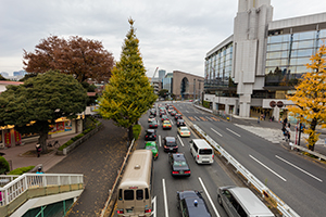 JR信濃町駅前のフリー写真素材